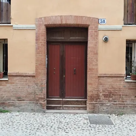 Apartament Carillon House Ferrara