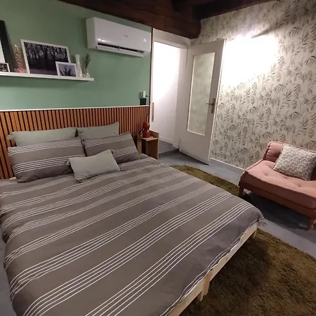 Carillon House Апартаменты Феррара